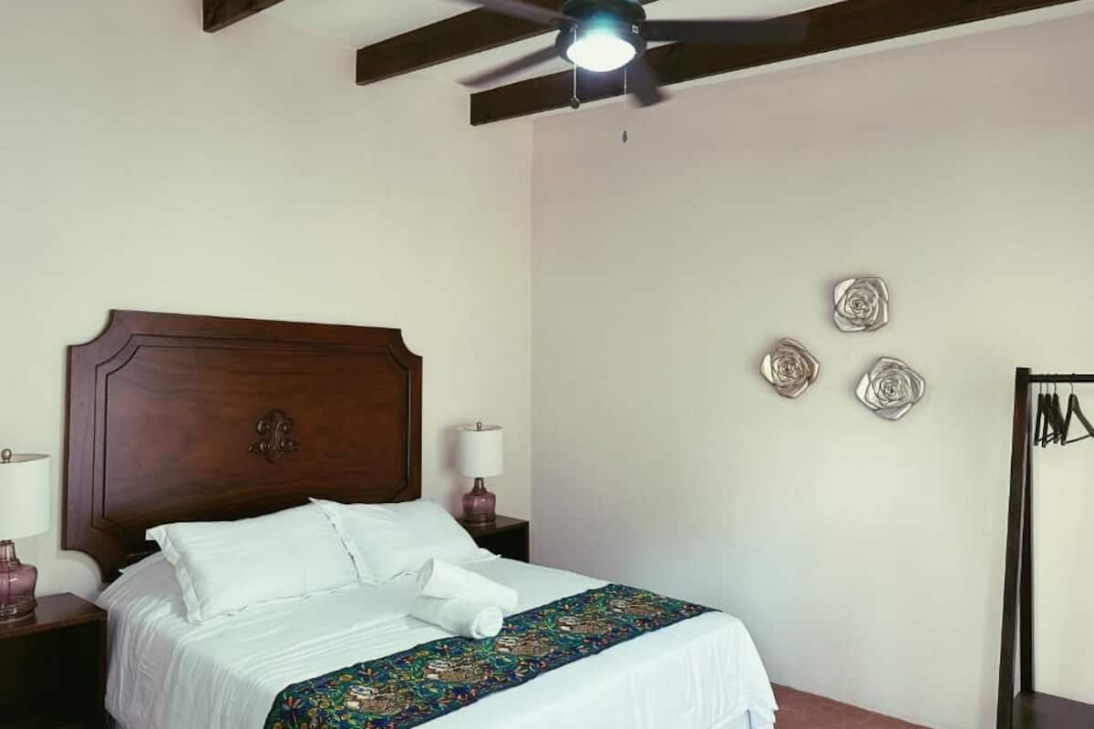 Habitación doble Deluxe, patio, vista al jardín | Wifi gratis