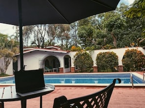 Outdoor pool - Hacienda Escondida (San José)