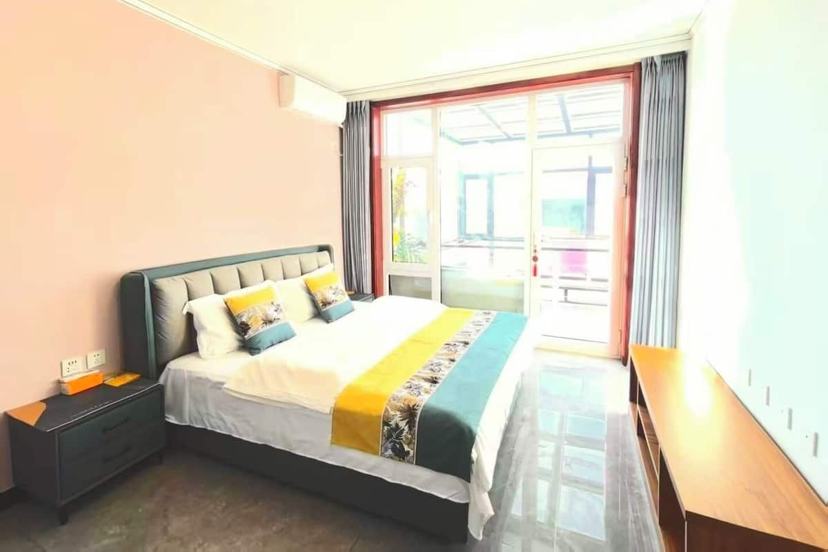 Chambre Confort, vue sur la cour intérieure | AccÚs au Wi-Fi (inclus)