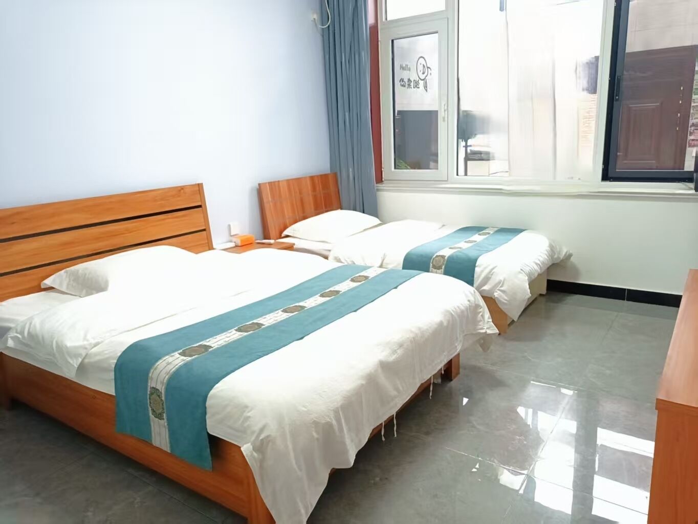 Muebles diferentes y wifi gratis 