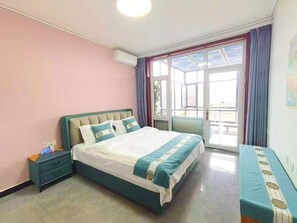 Comfort Room, Courtyard View | Individually furnished, free WiFi