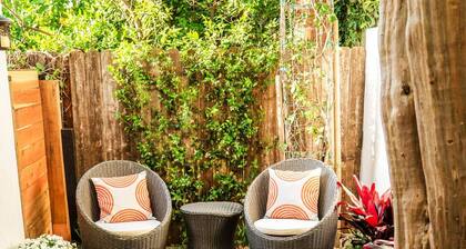 Melrose Dreams chic home- sunny West Hollywood, CA