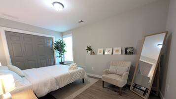 Bureau, fer et planche Ă repasser, Wi-Fi gratuit, draps fournis