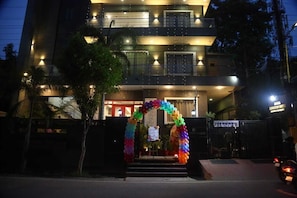 Facciata della struttura