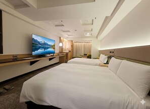 Deluxe Twin Room | Down comforters, blackout drapes, free WiFi, bed sheets - Via Garden Hotel (Taichung)