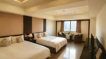 Bureau, rideaux occultants, Wi-Fi gratuit, draps fournis