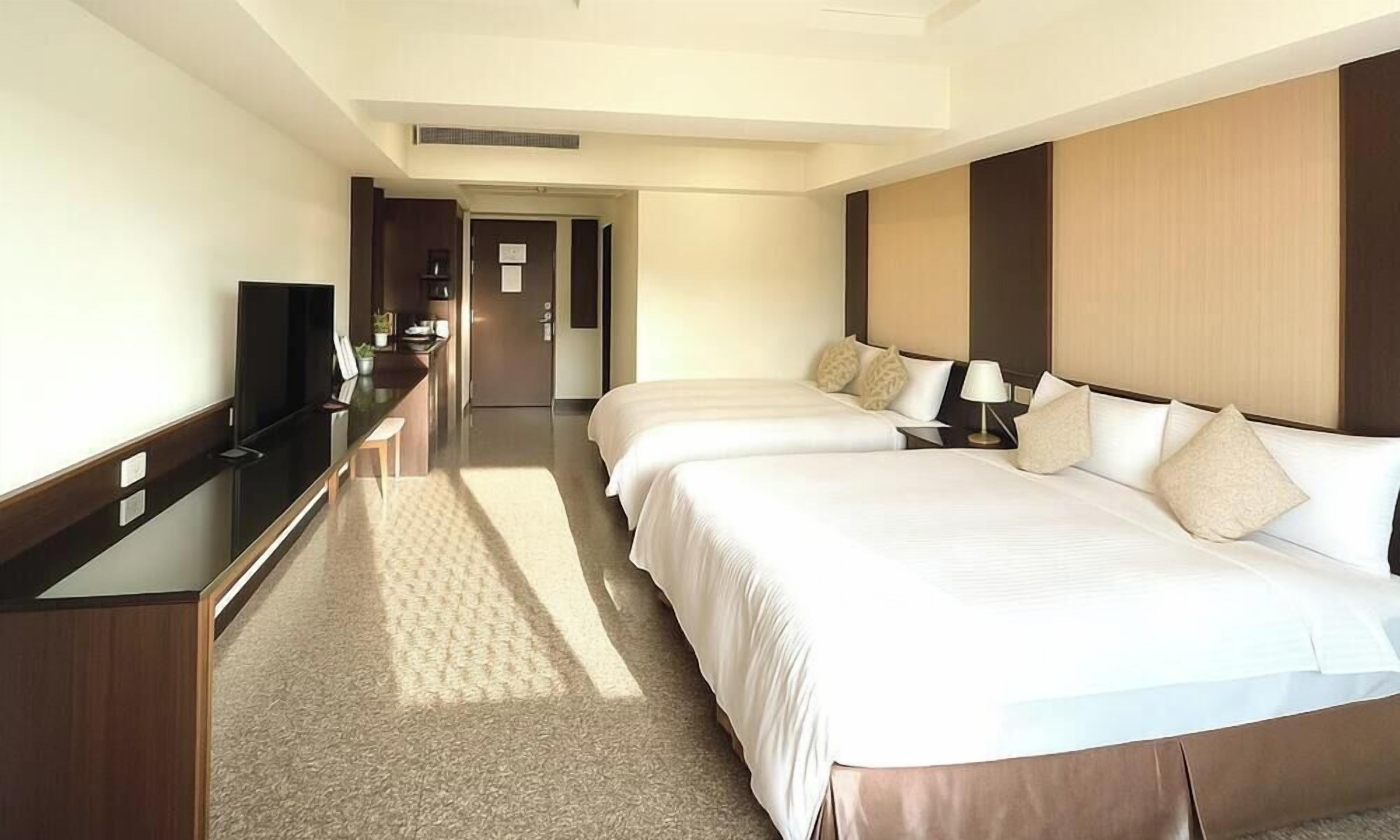 Rom – deluxe | Dundyner, skrivebord, blendingsgardiner og wi-fi (inkludert)