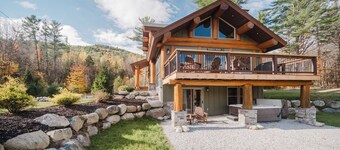 Beautiful Custom Log Home - 1 Mile to Sunday River, Walk to Matterhorn