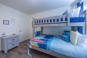 3 عدّة غرف نوم وواي فاي وملاءات أسرّة