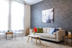 Smart TV - Downtown Lafayette Overlook - 5 min from Purdue (Lafayette)