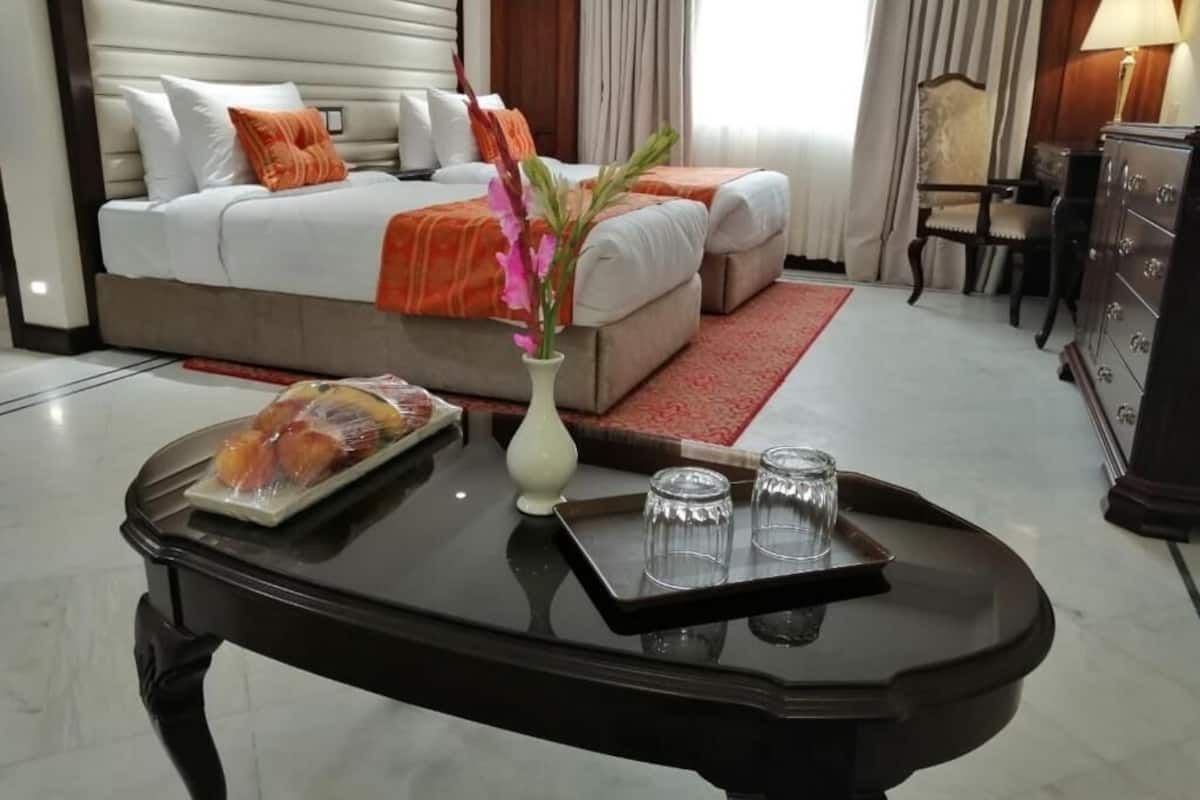 Deluxe Double or Twin Room | In-room safe, soundproofing, iron/ironing board, wheelchair access