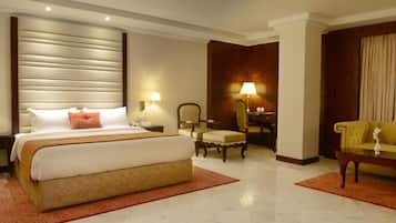 Suite | In-room safe, soundproofing, iron/ironing board, wheelchair access