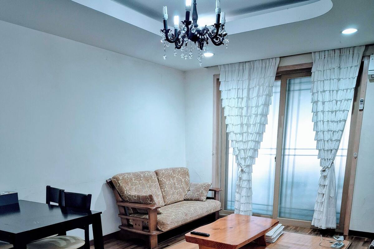 Deluxe Double Room, Valley View | Desk, free WiFi