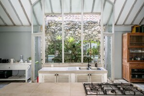 Deluxe-Villa, 3 Schlafzimmer, Poolblick | Eigene Küche | Kühlschrank, Mikrowelle, Herdplatte, Wasserkocher