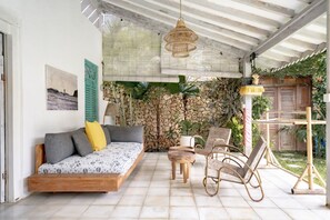 Deluxe Villa, 3 Bedrooms, Pool View | Living room - Villa Zen Bingin (Pecatu)