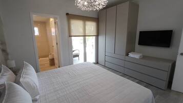 2 bedrooms, WiFi, bed sheets