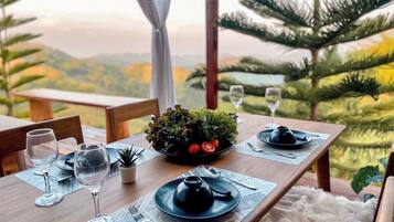 A-Frame Premium Wooden Cottage | Free WiFi, bed sheets