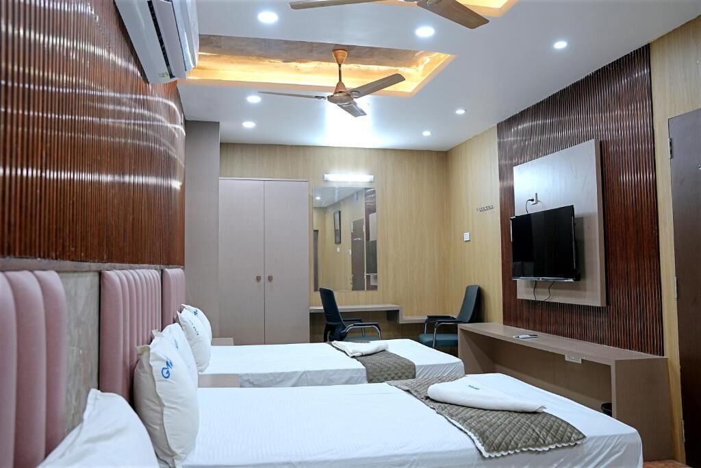 Executive Suite | Free WiFi
