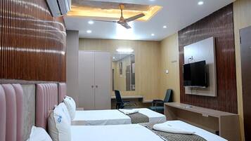 Executive Suite | Free WiFi