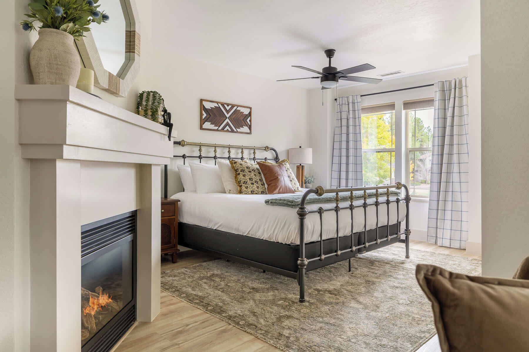 5 bedrooms, WiFi, bed sheets