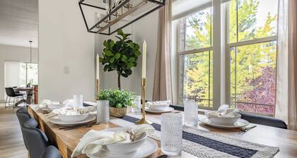 Luxury 5BR Mountain Chalet • Hot Tub + Game Room