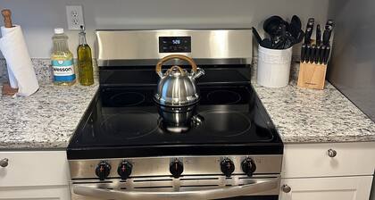 Livie’s Cozy Cottage Near Collierville