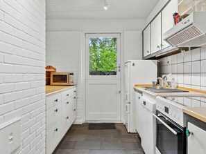 House | Interior - 4 Star Holiday Home in Hojby (Hojby)