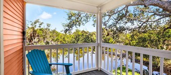 Your Getaway to Paradise on a Private Lake and a Block from the Beach Awaits!