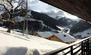 Property grounds - Chalet in Alps With Fireplace & Ski Access (Beaufort)