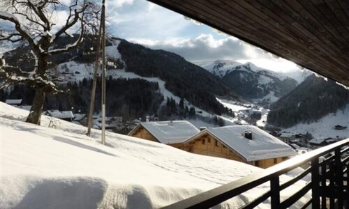 Chalet for 6 to 8 People With a Beautiful View, Facing South - Garage. Rated two Stars