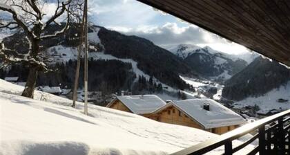 Chalet for 6 to 8 People With a Beautiful View, Facing South - Garage. Rated two Stars