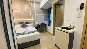 Desk, laptop workspace, iron/ironing board, free WiFi