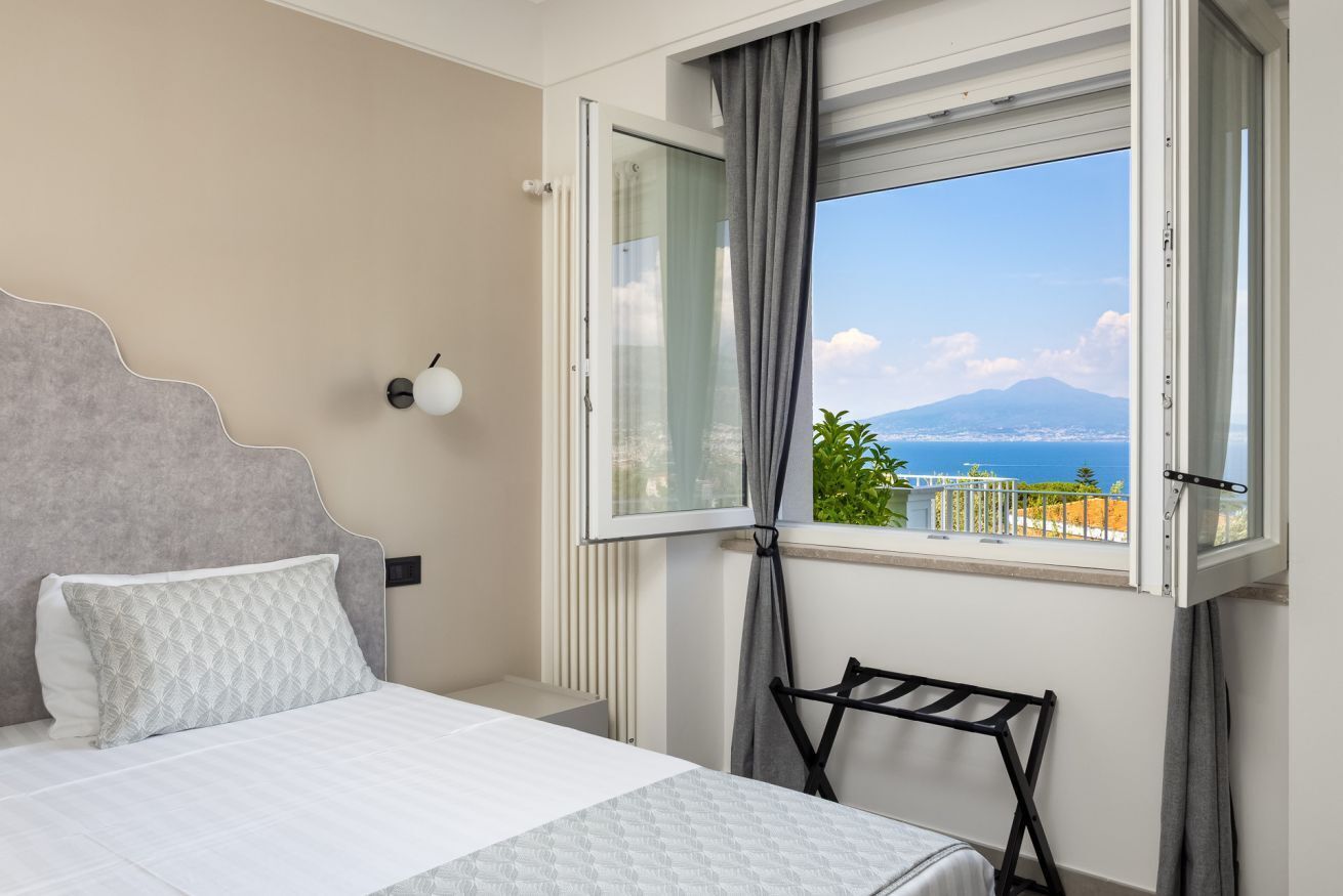 2 camere, una scrivania, ferro/asse da stiro, Wi-Fi gratuito