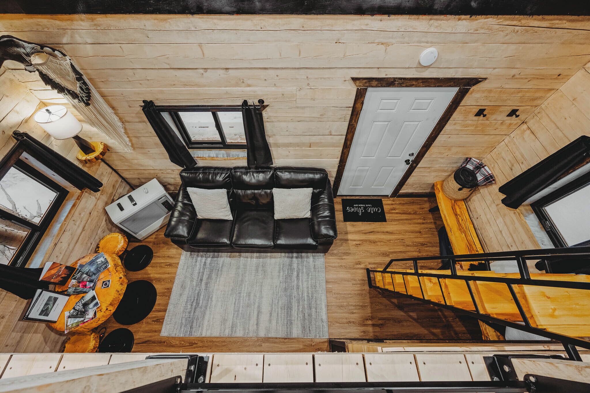 Modern Rustic Cabin W/ Running Water & Shared Sauna - Alaska