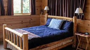 4 bedrooms, WiFi - Bear Path on the South Shore of Madeline Island (La Pointe)