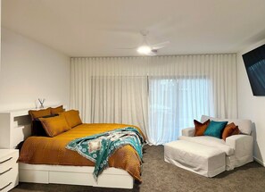 5 slaapkamers, een strijkplank/strijkijzer, gratis wifi, beddengoed