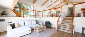 Spacious 5-bedroom house in lovely San Diego, with big backyard and huge pool.