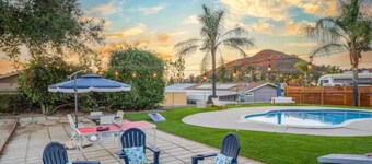 Spacious 5-bedroom house in lovely San Diego, with big backyard and huge pool.