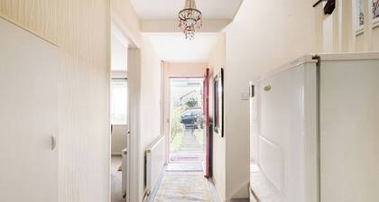 London Stratford Holiday Home