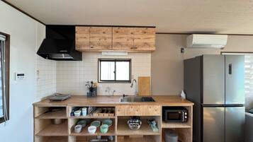 家庭別墅, 庭院, 海景 | 私人廚房 | 大型冰箱、微波爐、烤箱、爐台