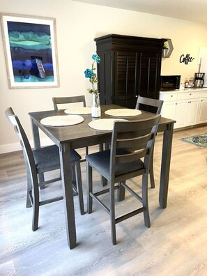 تناول الطعام