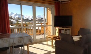 Living area - Alpe D'huez Apartment IN THE Resort Center (Huez)