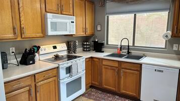 Microwave, oven, stovetop, dishwasher