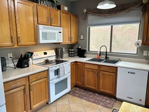 Microwave, oven, stovetop, dishwasher