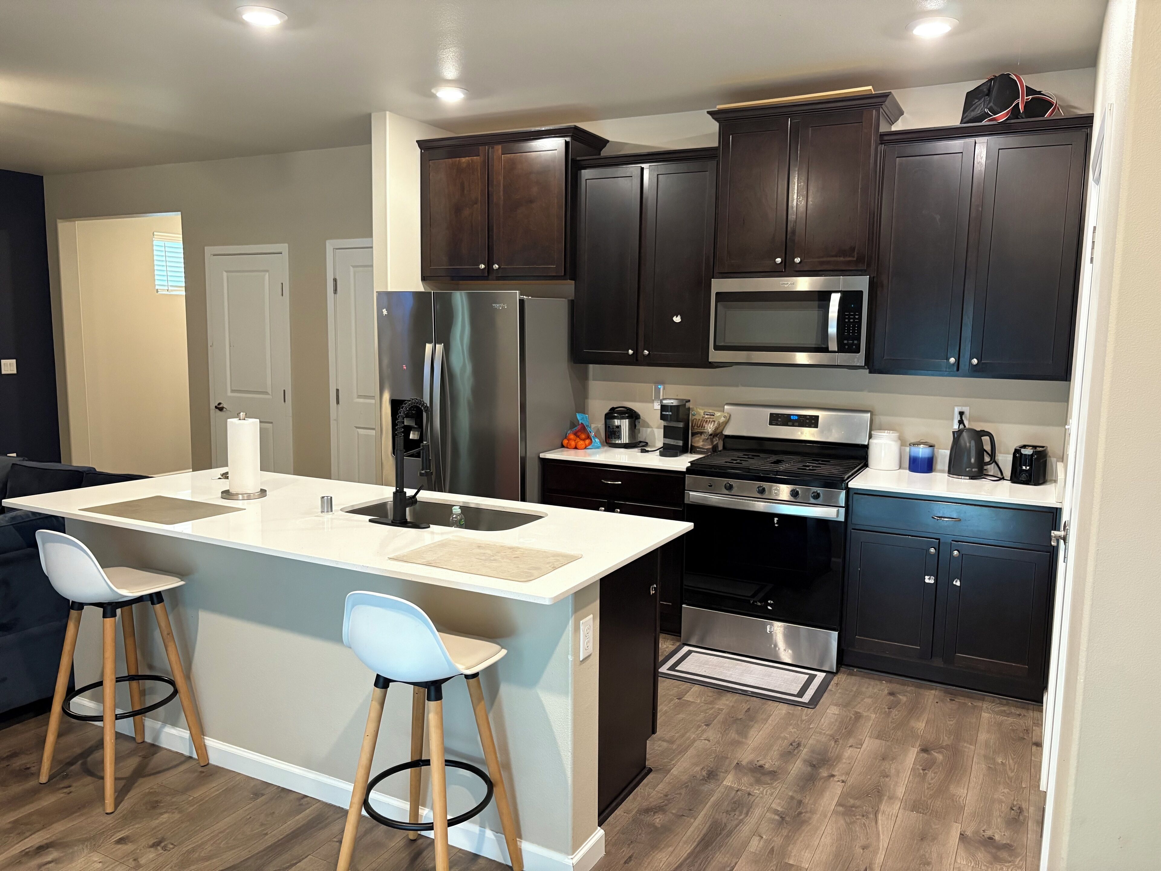 電子レンジ、オーブン、コンロ、食器洗い機