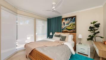 3 bedrooms, desk, iron/ironing board, WiFi