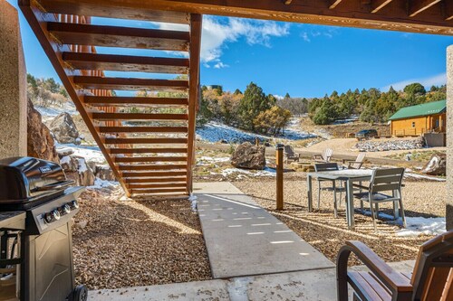 National Parks - Cozy stay and UFO Sightings