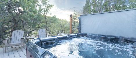 Bañera de hidromasaje al aire libre