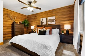 Cuna de viaje, wifi y ropa de cama 