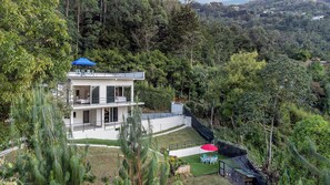 Exterior - Luxury Villa in El Poblado 5BR  Jacuzzi Panoramic Views (Medellin)